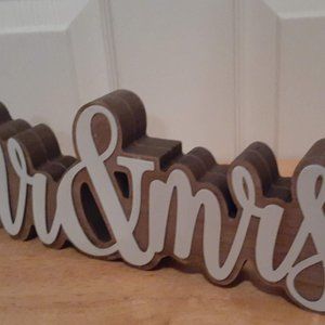 Mr and Mrs Sign